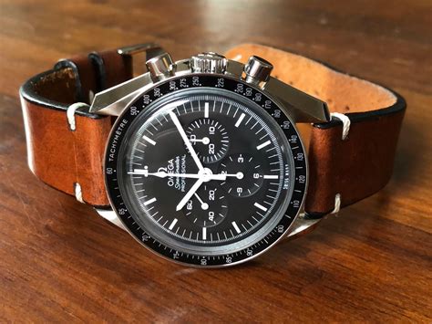 omega speedmaster professional watch straps|Omega Speedmaster strap size.